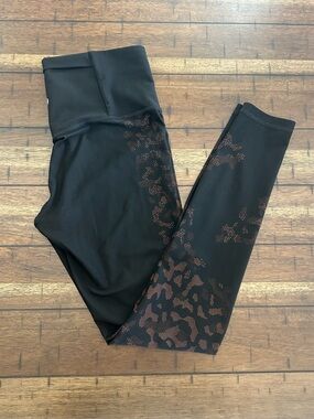 Lululemon Mapped Out High Rise Tight 28" *Camo in Black / Brick 10